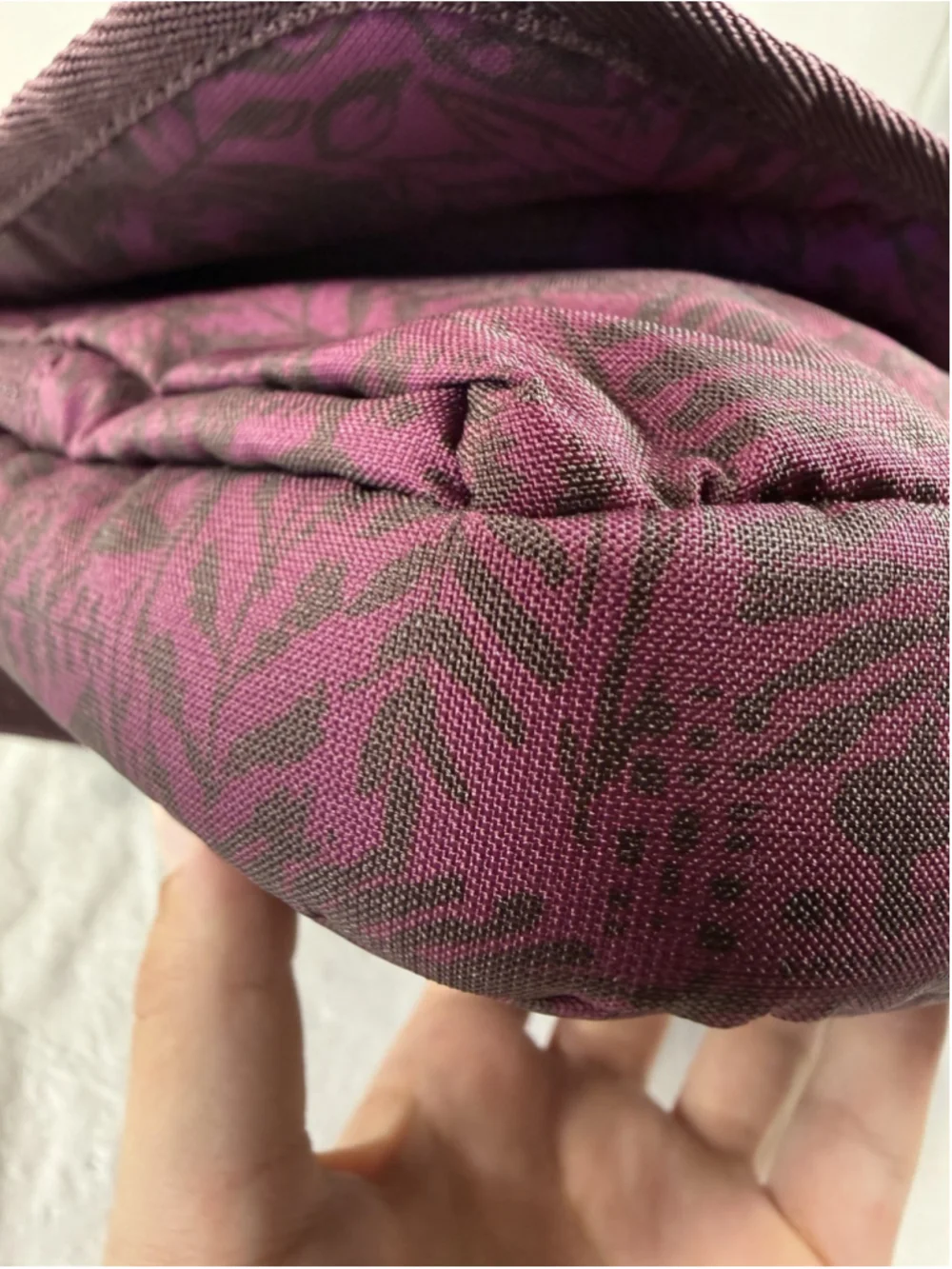 Eddie Bauer Connect Tech Crossbody Bag Burgundy leaf print Travel Tablet Purse